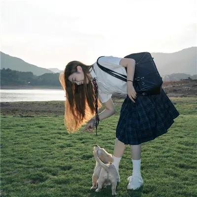 奔现当天，室友阻止我和网恋对象见面